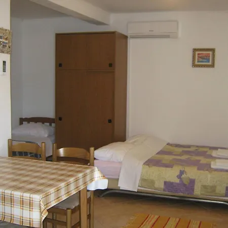 Golden Apartment